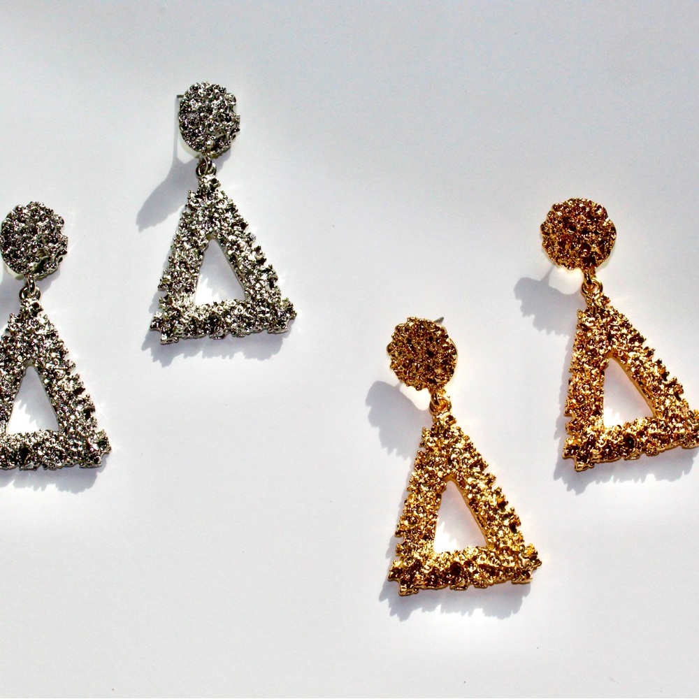 Vintage Earrings (New), (2pcs)